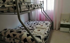 Coqueto piso COMPARTIDO - Lovely seaside HOMESTAY